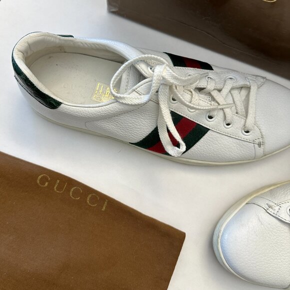 GUCCI- VINTAGE WHITE LEATHER SNEAKER-RED/GREEN STRIPES & GREEN LEATHER SIZE 38.5 - Picture 11 of 14